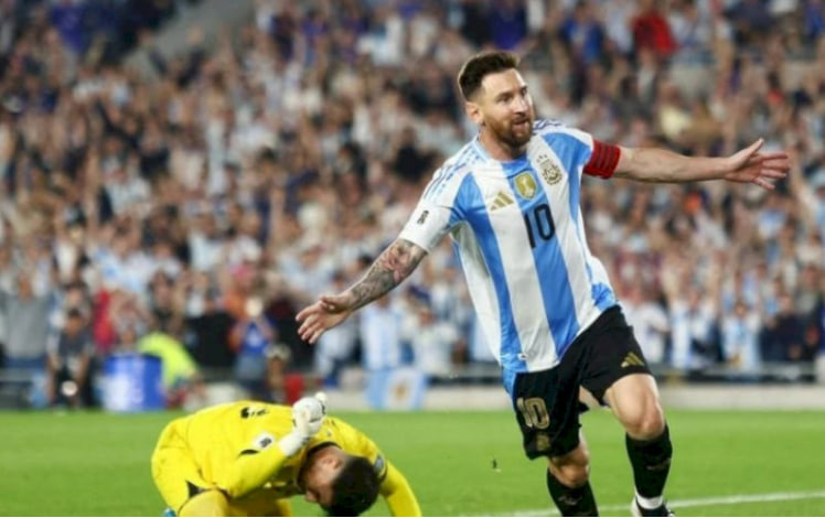 Bọ chét là biệt danh của cầu thủ nào Câu chuyện thú vị phía sau biệt danh của Lionel Messi
