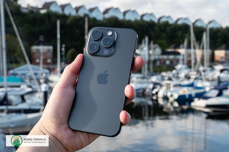 Review iphone 15 - Màu sắc và hoàn thiện